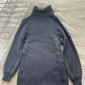 Amazon sweater dress. Light blue. In excellent condition.